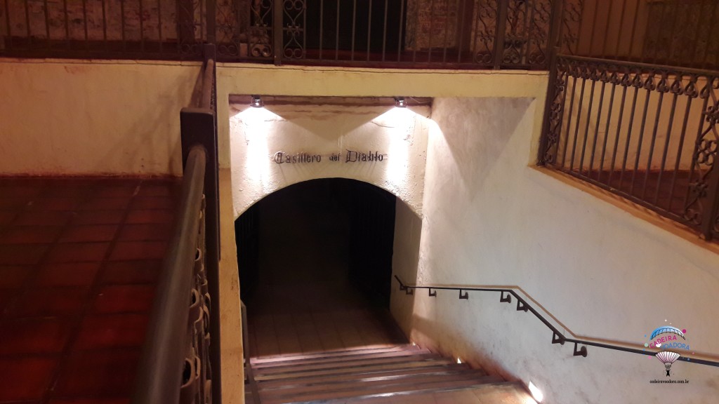Escadaria para a bodega Casillero del Diablo