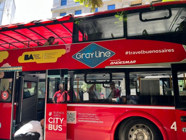 ônibus de dois andares da linha turismo de Buenos Aires